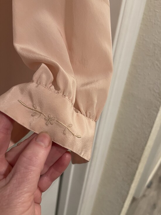 vintage Lloyed Williams 80s embroidered bib poet blouse Sz M Peach - Picture 3 of 5